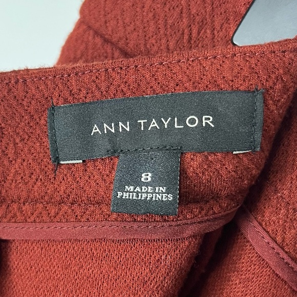 Ann Taylor Textured Pencil Skirt Size 8 - Picture 6 of 8